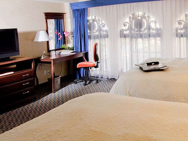Hampton Inn & Suites, Отель Мехико