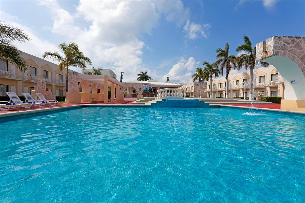 Holiday Inn Express Cancun