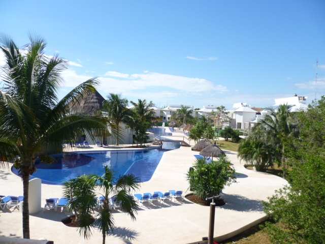 pool11_at_the_Sandos_Caracol_Eco_Resort_and_Spa